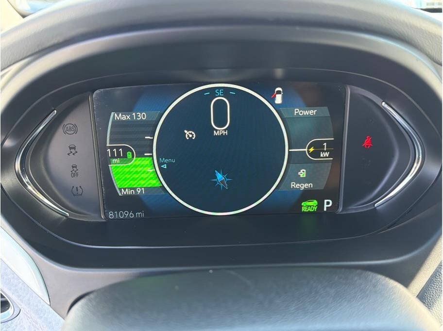 Used 2020 Chevrolet Bolt Premier w/ Infotainment Package FWD image 13