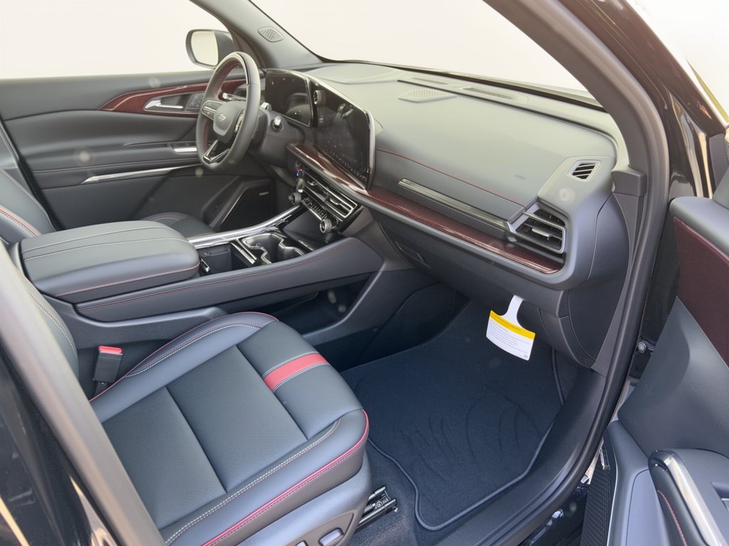 New 2027 Chevrolet Traverse RS FWD image 30