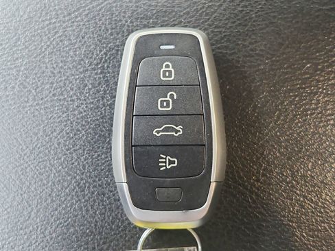 Used 2021 Jeep Wrangler Unlimited Sport AWD/4WD image 13