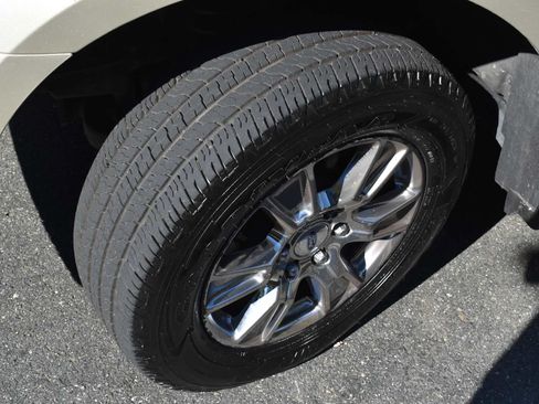 Used 2017 Ford F150 XLT w/ Equipment Group 302A Luxury RWD image 32