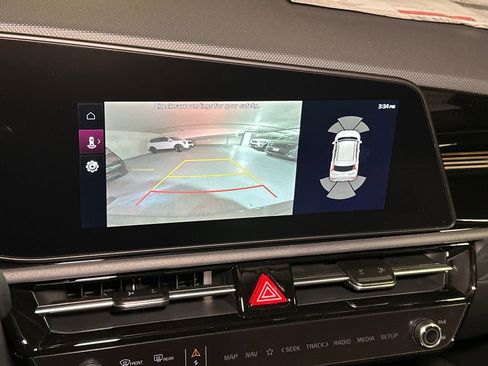 New 2026 Kia Niro SX Touring FWD image 21