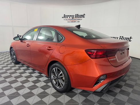Used 2024 Kia Forte LXS FWD image 9