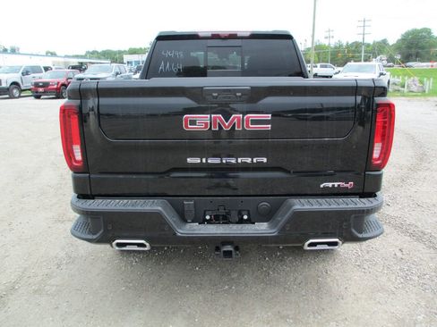 New 2026 GMC Sierra 1500 AT4 w/ AT4 Premium Package AWD/4WD image 5