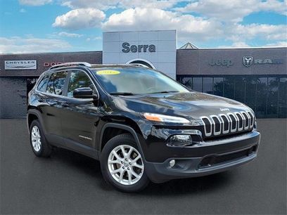 Certified 2017 Jeep Cherokee Latitude w/ Cold Weather Group