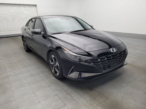 Used 2023 Hyundai Elantra Limited w/ Cargo Package image 13