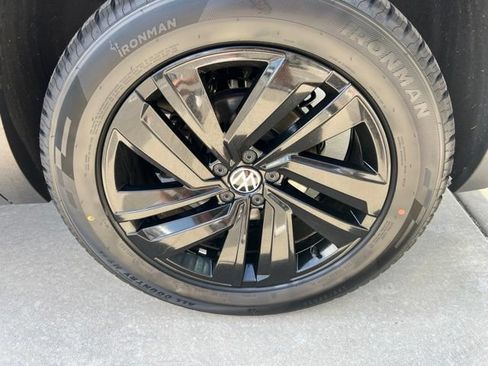 Used 2022 Volkswagen Atlas Cross Sport SE w/ Panoramic Sunroof Package AWD/4WD image 23