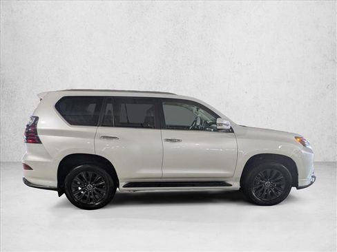 Used 2023 Lexus GX 460 Premium image 4