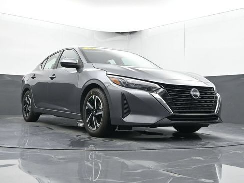 Used 2024 Nissan Sentra SV FWD image 45