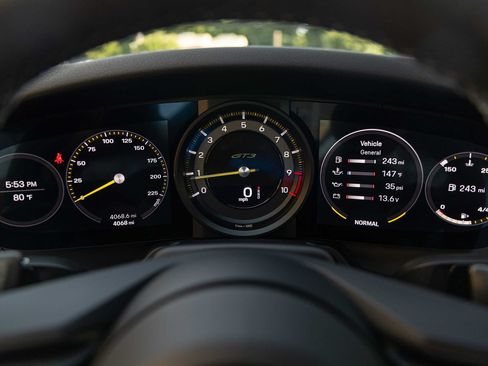 Used 2022 Porsche 911 GT3 RWD image 10