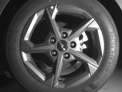 Used 2025 Kia K4 FWD image 14