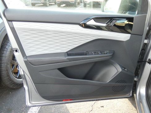 New 2024 Volkswagen Taos S FWD image 10