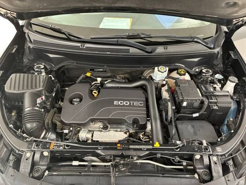 Certified 2019 Chevrolet Equinox LS w/ LS Convenience Package AWD/4WD image 11