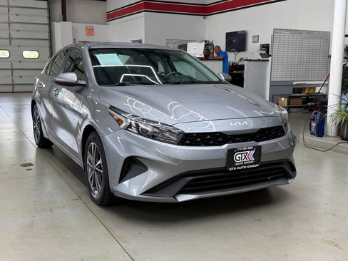 Used 2023 Kia Forte LXS FWD image 1