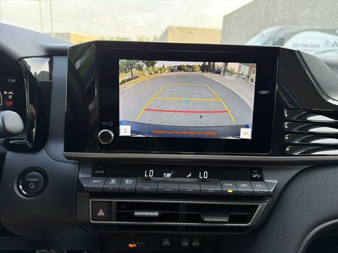 Used 2025 Toyota Camry LE FWD image 27