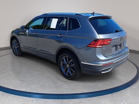 Used 2022 Volkswagen Tiguan SE FWD image 7