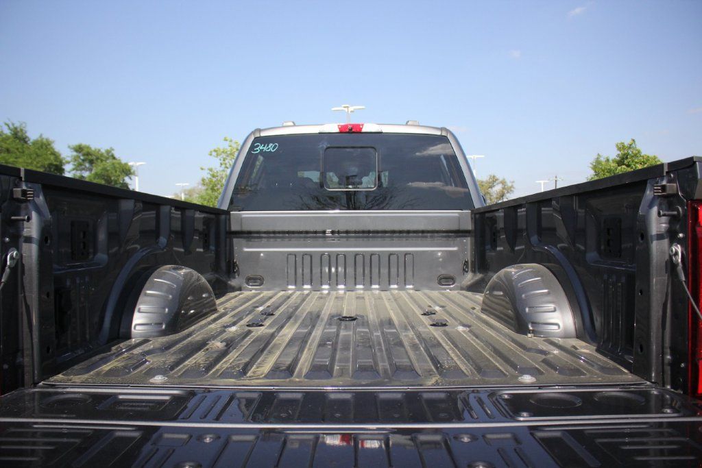 Used 2026 Ford F450 Platinum w/ FX4 Off-Road Package AWD/4WD image 30