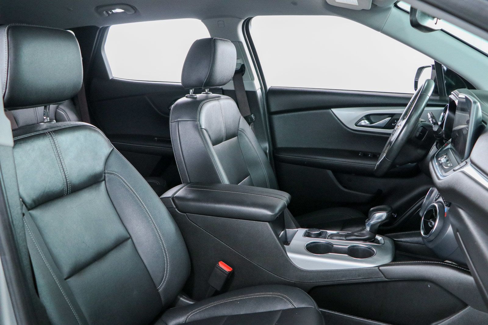 Used 2023 Chevrolet Blazer LT w/ Midnight/Sport Edition FWD image 26