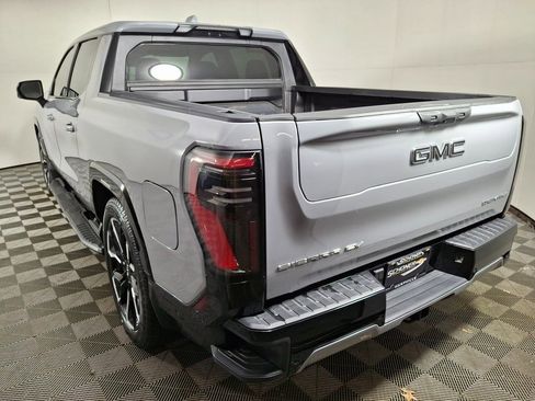 Used 2025 GMC Sierra EV Denali image 3