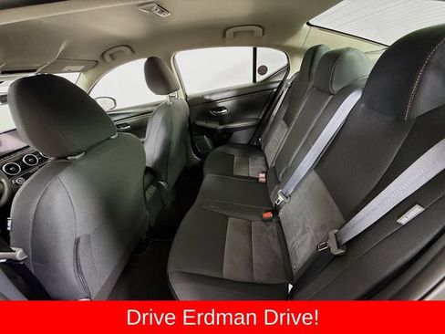 Used 2025 Nissan Sentra SR w/ Midnight Edition FWD image 9