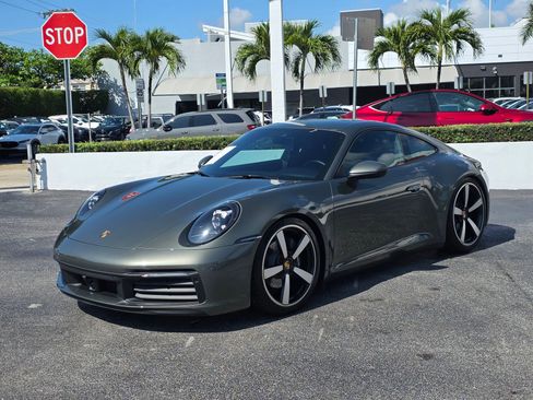 Used 2022 Porsche 911 Carrera 4 image 10