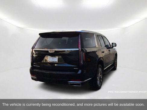 Used 2023 Cadillac Escalade Premium Luxury w/ Performance Package AWD/4WD image 6