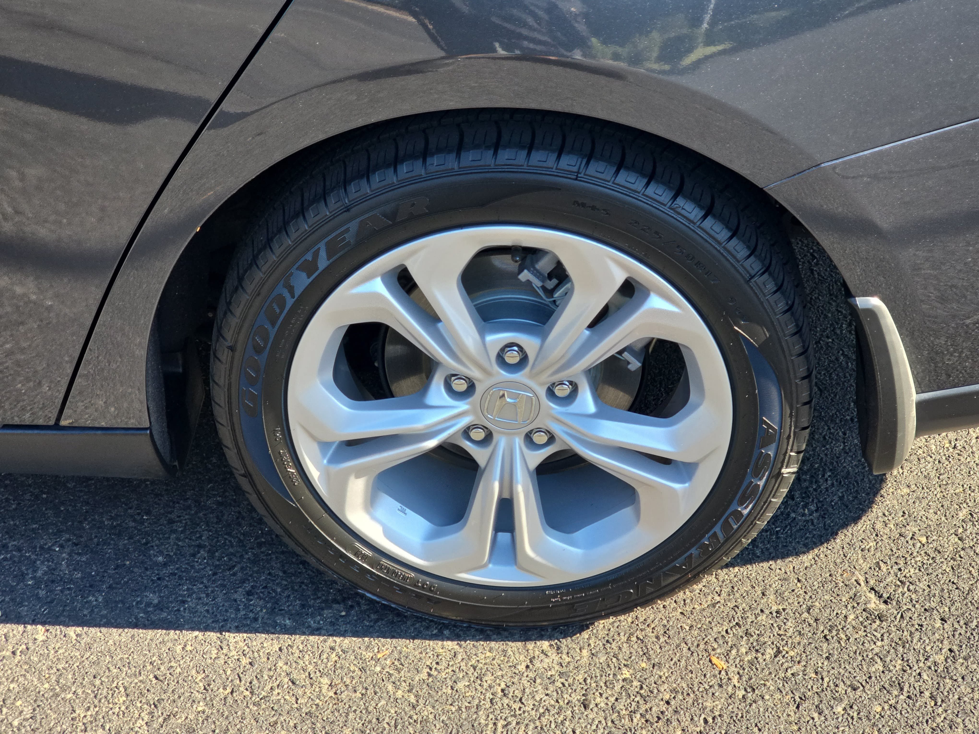 Used 2024 Honda Accord LX image 32