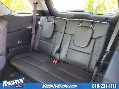 Used 2023 Ford Explorer XLT w/ Equipment Group 202A AWD/4WD image 13