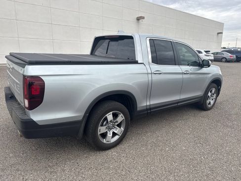 Certified 2025 Honda Ridgeline RTL image 5