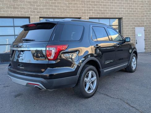 Used 2016 Ford Explorer XLT w/ Equipment Group 202A image 5