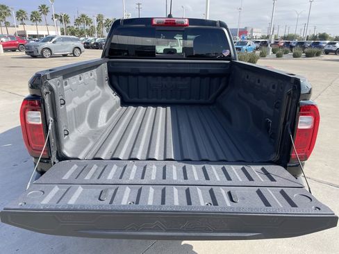 Used 2025 GMC Canyon Elevation w/ Convenience Package image 5