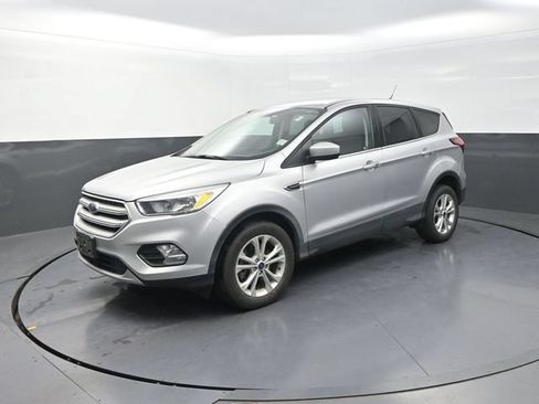 Used 2019 Ford Escape SE AWD/4WD image 3