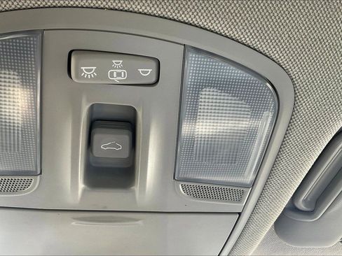 Used 2018 Hyundai Elantra Value Edition image 31