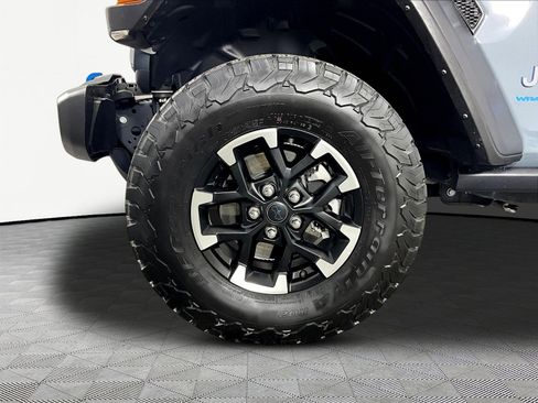Used 2024 Jeep Wrangler Unlimited Rubicon 4xe AWD/4WD image 33