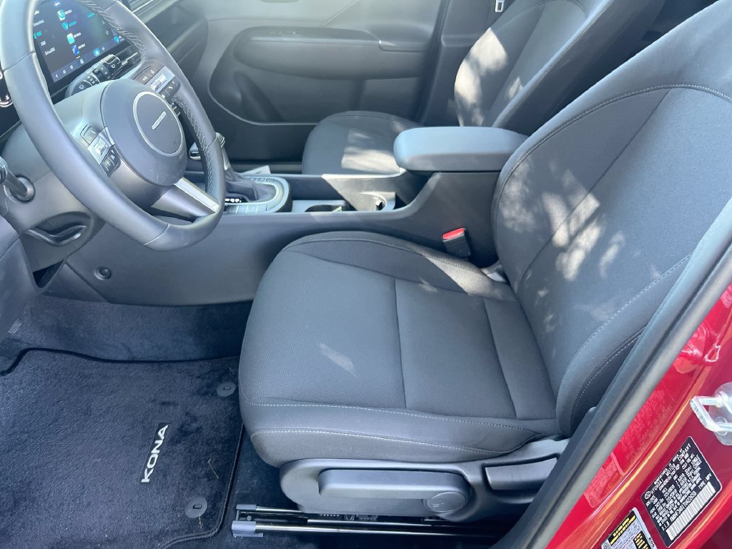 Used 2026 Hyundai Kona SEL Sport FWD image 13