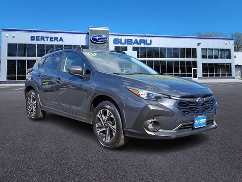 Used 2024 Subaru Crosstrek 2.0i Premium AWD/4WD image 2