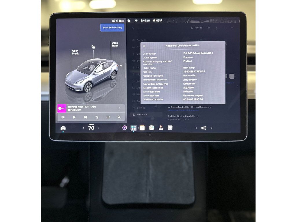 Used 2024 Tesla Model Y Long Range AWD/4WD image 30