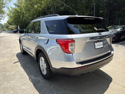 Used 2023 Ford Explorer XLT RWD image 5