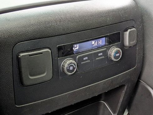 Used 2019 GMC Yukon SLT image 26