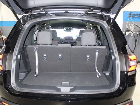 New 2026 Honda Pilot Sport image 15