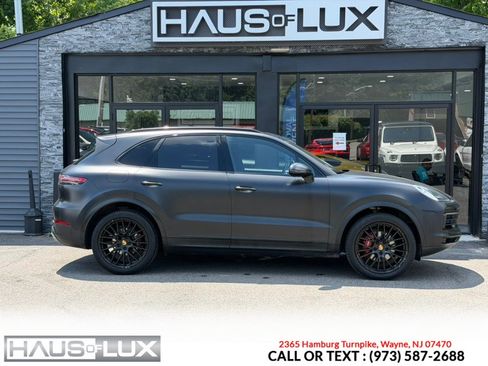 Used 2019 Porsche Cayenne AWD/4WD image 9
