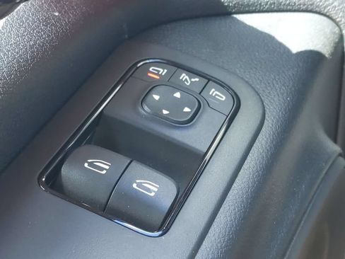 Used 2022 Mercedes-Benz Sprinter 2500 image 19