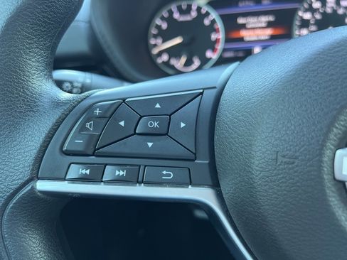 Used 2024 Nissan Sentra SV image 24