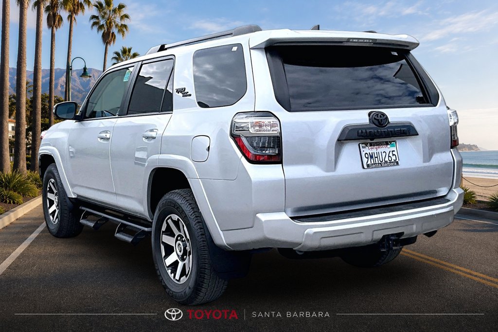 Used 2024 Toyota 4Runner TRD Off-Road Premium w/ Moonroof Package AWD/4WD image 4