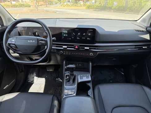 Certified 2026 Kia Sportage EX FWD image 38