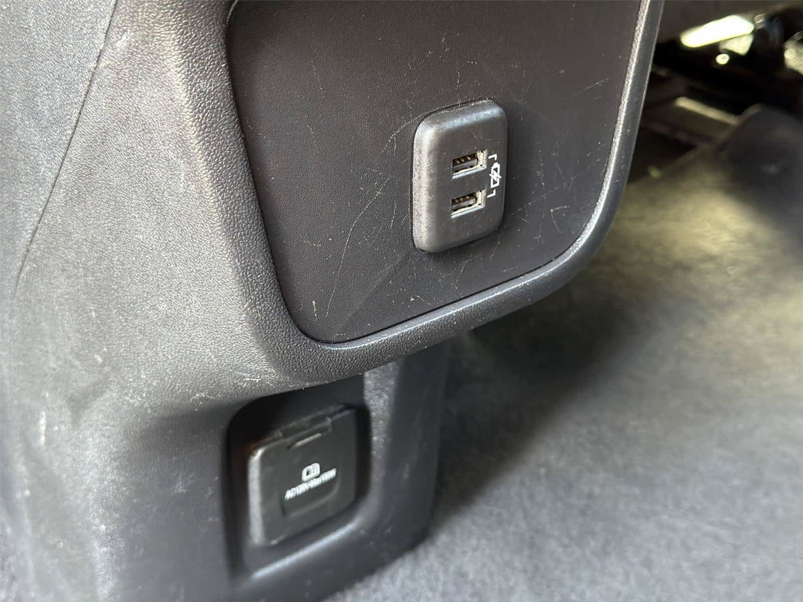 Used 2021 Chevrolet Equinox Premier FWD image 40