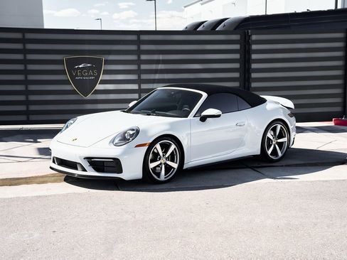 Used 2024 Porsche 911 Carrera 4S image 5