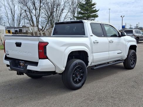 New 2025 Toyota Tacoma SR5 AWD/4WD image 12