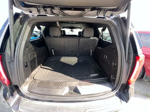 Used 2021 GMC Yukon XL SLT AWD/4WD image 25