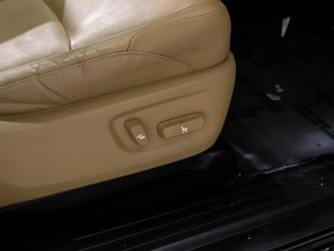 Used 2012 Toyota 4Runner Limited image 40