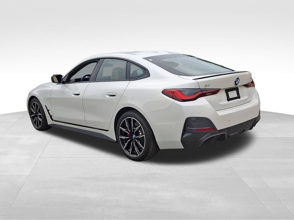 Used 2023 BMW i4 eDrive40 w/ M Sport Package RWD image 4